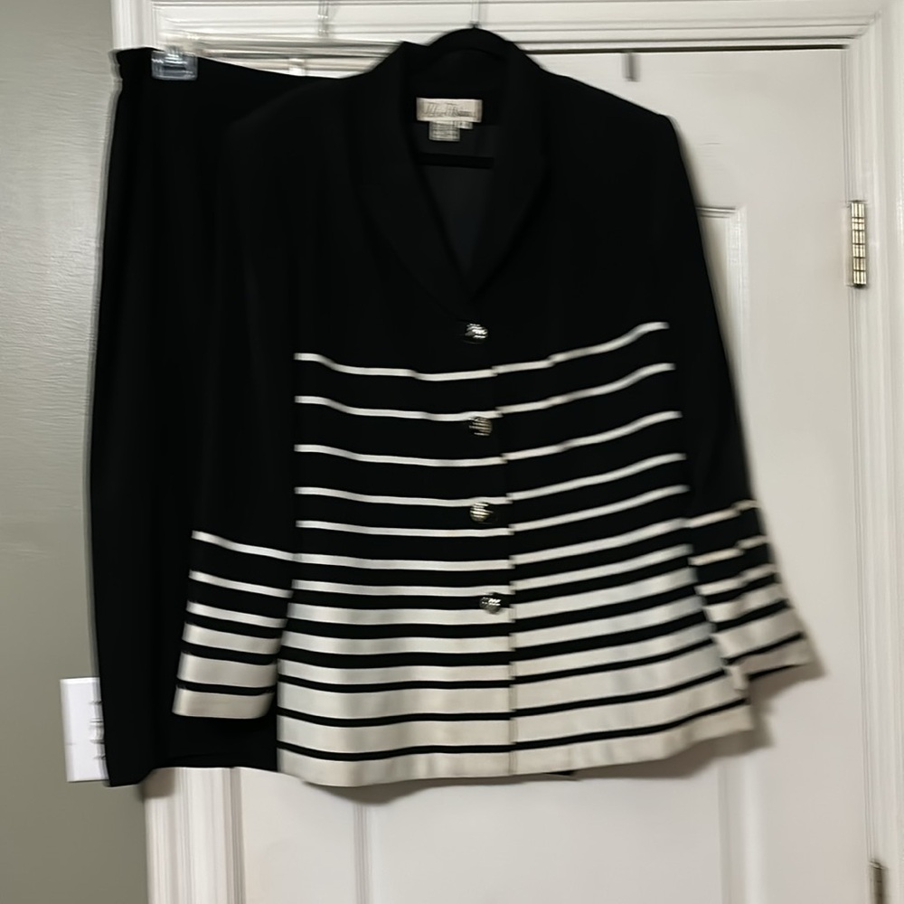 Beautiful Black and White Lisa Elana Dress Suit